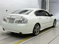 Nissan FUGA лот № 90216 оценка 4  с аукциона в Японии 1