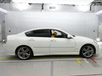 Nissan FUGA лот № 90216 оценка 4  с аукциона в Японии 2