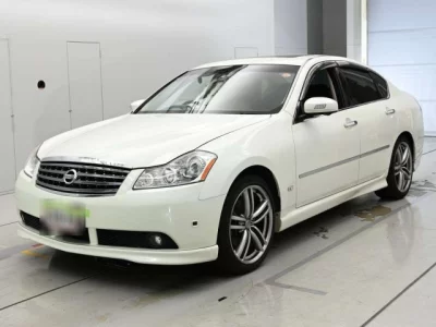 Nissan FUGA  с аукциона в Японии