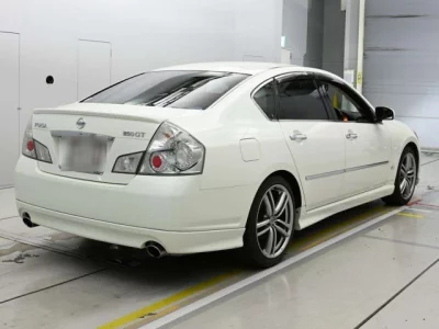 Nissan FUGA  с аукциона в Японии