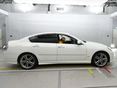 Nissan FUGA  с аукциона в Японии