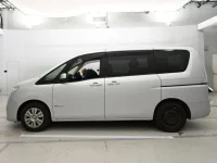 Nissan SERENA лот № 90133 оценка 3.5  с аукциона в Японии 3