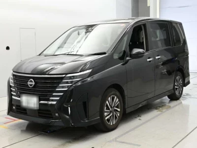 Nissan SERENA  с аукциона в Японии