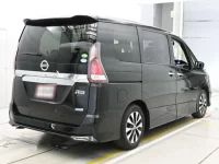 Nissan SERENA лот № 30020 оценка RA  с аукциона в Японии 1