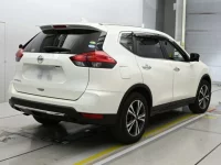 Nissan X-TRAIL лот № 30011 оценка 4.5  с аукциона в Японии 1