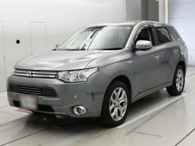 Mitsubishi OUTLANDER PHEV