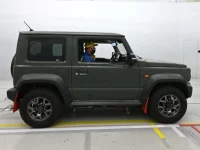 Suzuki JIMNY SIERRA лот № 30162 оценка 4.5  с аукциона в Японии 2