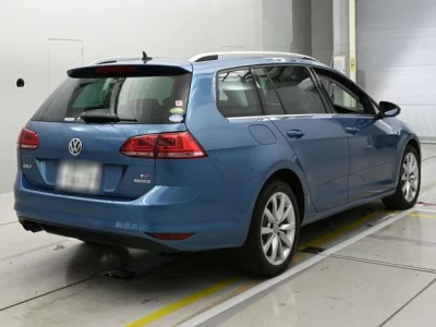 Volkswagen GOLF VARIANT