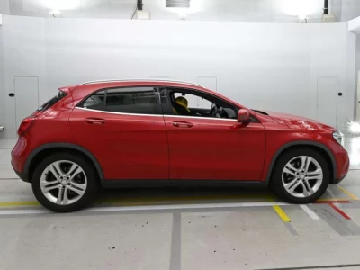 Mercedes-Benz GLA CLASS