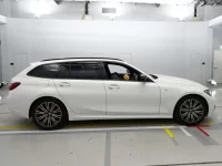 BMW 3-Series лот № 38072 оценка 4.5  с аукциона в Японии 2