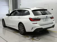 BMW 3-Series лот № 38072 оценка 4.5  с аукциона в Японии 5