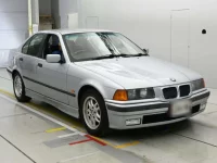 BMW 3-Series лот № 90165 оценка 4  с аукциона в Японии 4