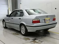 BMW 3-Series лот № 90165 оценка 4  с аукциона в Японии 5