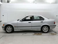 BMW 3-Series лот № 90165 оценка 4  с аукциона в Японии 3