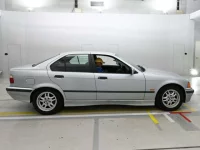 BMW 3-Series лот № 90165 оценка 4  с аукциона в Японии 2