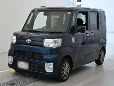 Toyota PIXIS MEGA