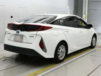 Toyota PRIUS PHV лот № 30313 оценка 4.5  с аукциона в Японии 1