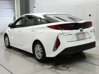 Toyota PRIUS PHV лот № 30313 оценка 4.5  с аукциона в Японии 5