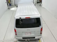 Toyota HIACE VAN лот № 40047 оценка R  с аукциона в Японии 7