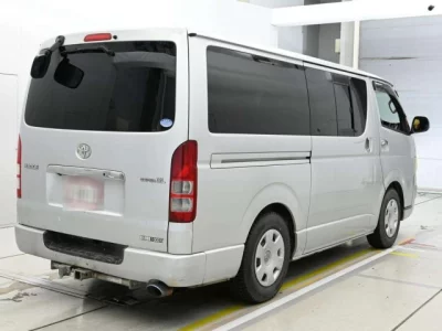 Toyota HIACE VAN  с аукциона в Японии