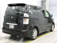 Toyota VOXY лот № 30329 оценка R  с аукциона в Японии 1