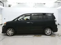 Toyota VOXY лот № 30329 оценка R  с аукциона в Японии 3