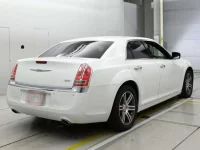 Chrysler 300 лот № 90095 оценка 4  с аукциона в Японии 1