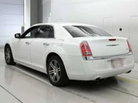 Chrysler 300 лот № 90095 оценка 4  с аукциона в Японии 5