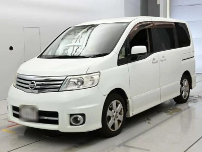 Nissan SERENA  с аукциона в Японии
