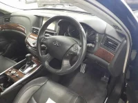 Nissan FUGA лот № 30276 оценка 4  с аукциона в Японии 8