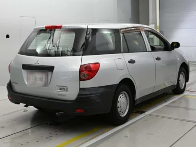 Mitsubishi LANCER VAN