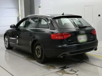 Audi A4 лот № 90320 оценка 4  с аукциона в Японии 5