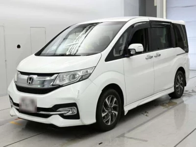 Honda STEP WAGON  с аукциона в Японии