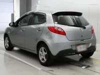 Mazda DEMIO лот № 30333 оценка 3.5  с аукциона в Японии 5