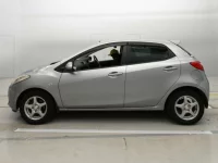Mazda DEMIO лот № 30333 оценка 3.5  с аукциона в Японии 3