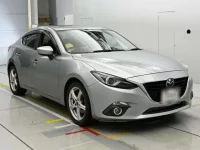 Mazda AXELA лот № 10099 оценка 4  с аукциона в Японии 4