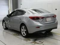 Mazda AXELA лот № 10099 оценка 4  с аукциона в Японии 5