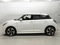Suzuki SWIFT лот № 30321 оценка 4  с аукциона в Японии 3