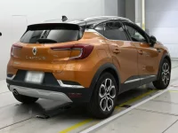 Renault Captur лот № 38089 оценка 4.5  с аукциона в Японии 1