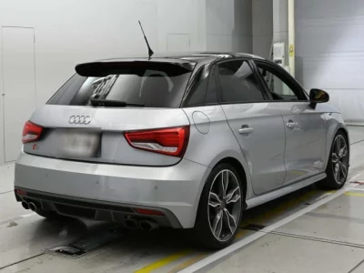 Audi S1