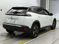 Peugeot 2008 лот № 38023 оценка 5  с аукциона в Японии 1