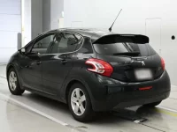 Peugeot 208 лот № 38047 оценка 3.5  с аукциона в Японии 5