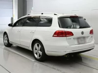 Volkswagen PASSAT VARIANT лот № 38070 оценка 4  с аукциона в Японии 5