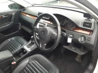 Volkswagen PASSAT VARIANT лот № 38070 оценка 4  с аукциона в Японии 8