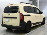 Renault KANGOO лот № 38064 оценка 6  с аукциона в Японии 1