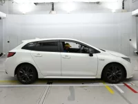 Toyota COROLLA TOURING лот № 30243 оценка 3  с аукциона в Японии 2