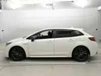 Toyota COROLLA TOURING лот № 30243 оценка 3  с аукциона в Японии 3