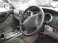 Toyota HILUX SURF лот № 30301 оценка 3.5  с аукциона в Японии 8