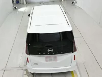 Nissan SERENA лот № 33216 оценка R  с аукциона в Японии 7