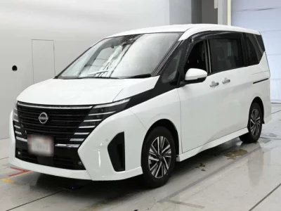 Nissan SERENA  с аукциона в Японии